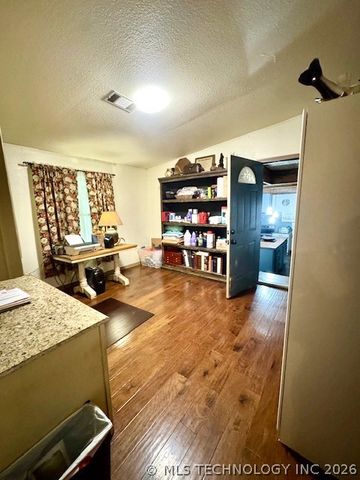 8501 Texoma Hills, Kingston, OK 73439