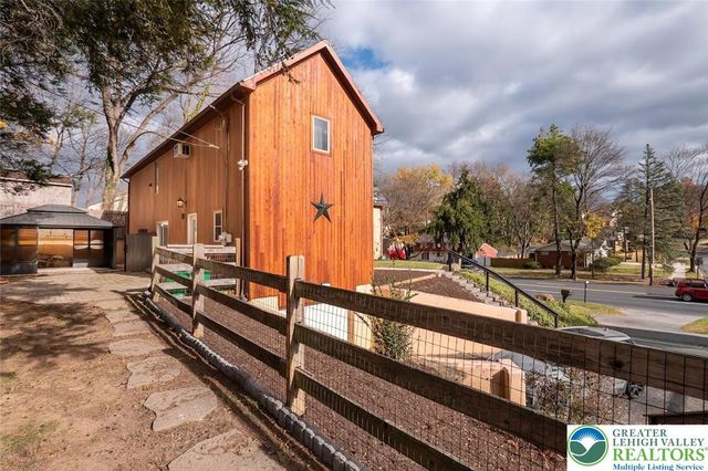 2823 Hamilton Boulevard, Allentown City, PA 18104