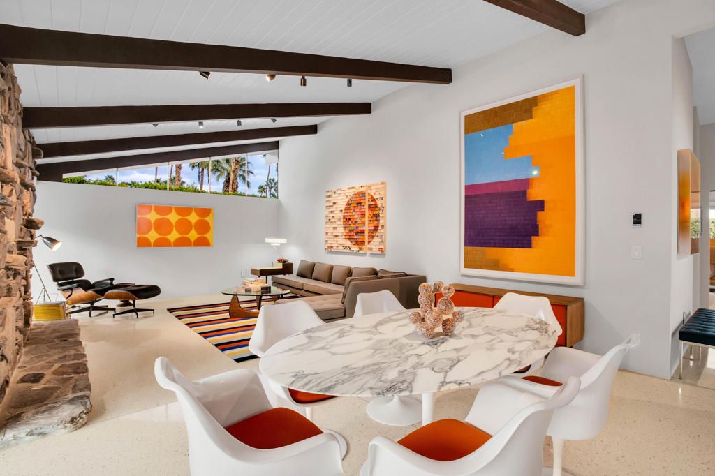 Image 13 of property listing at 992 E La Jolla Road, Palm Springs, CA 92264