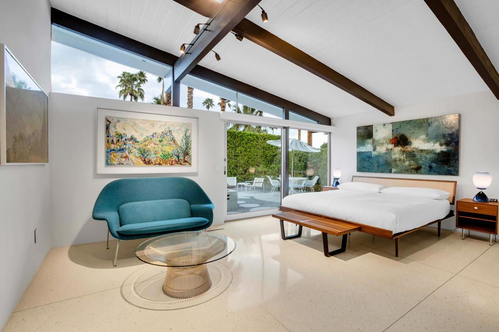 Image 20 of property listing at 992 E La Jolla Road, Palm Springs, CA 92264