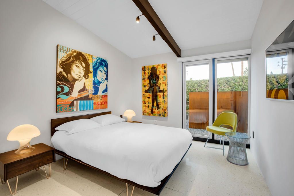 Image 27 of property listing at 992 E La Jolla Road, Palm Springs, CA 92264