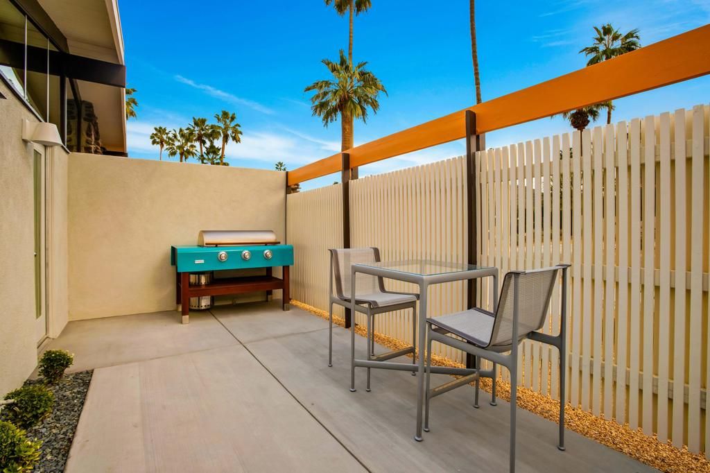 Image 35 of property listing at 992 E La Jolla Road, Palm Springs, CA 92264