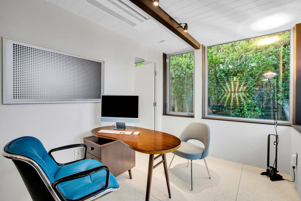 Image 45 of property listing at 992 E La Jolla Road, Palm Springs, CA 92264