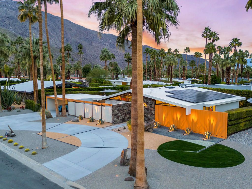 Image 59 of property listing at 992 E La Jolla Road, Palm Springs, CA 92264