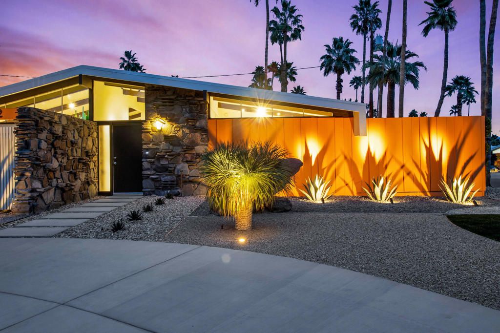 Image 60 of property listing at 992 E La Jolla Road, Palm Springs, CA 92264