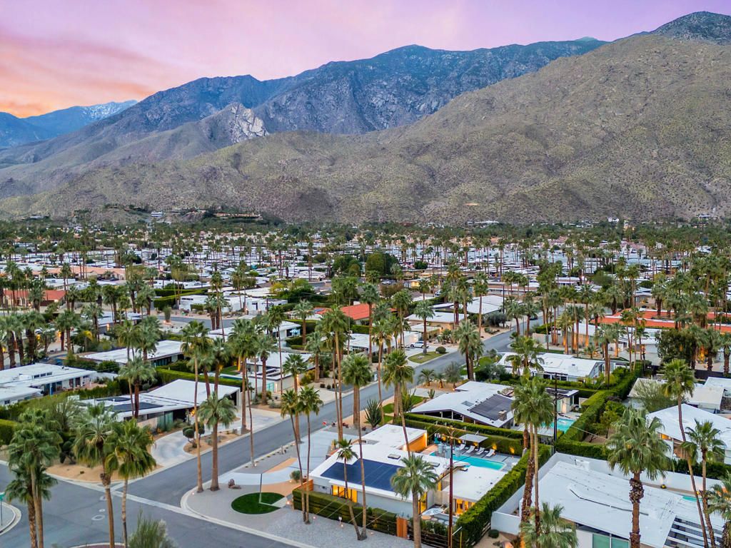 Image 82 of property listing at 992 E La Jolla Road, Palm Springs, CA 92264