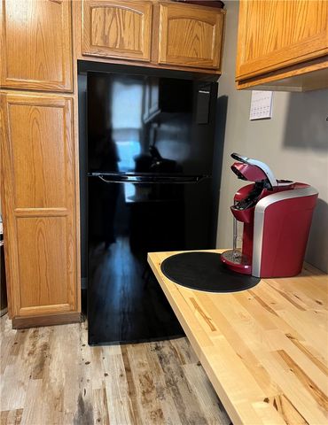 215 Harrison, Glassport, PA 15045