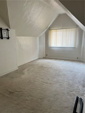 215 Harrison, Glassport, PA 15045