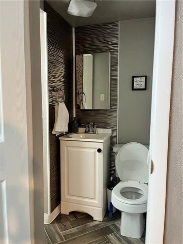 215 Harrison, Glassport, PA 15045