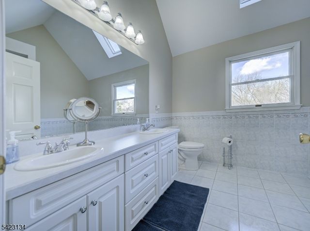 18 Danberry Drive, East Amwell Twp., NJ 08551