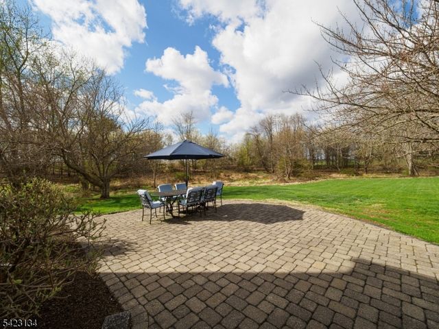 18 Danberry Drive, East Amwell Twp., NJ 08551