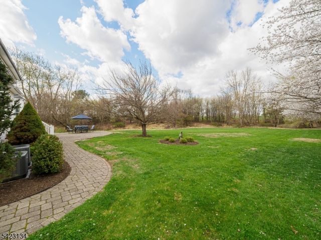 18 Danberry Drive, East Amwell Twp., NJ 08551