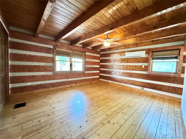 122 Briar Forest DR, Bastrop, TX 78602
