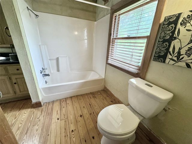 122 Briar Forest DR, Bastrop, TX 78602