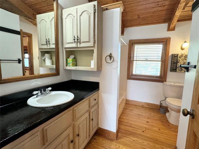 122 Briar Forest DR, Bastrop, TX 78602