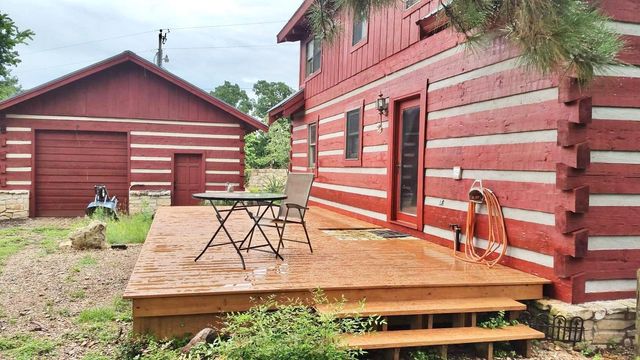 122 Briar Forest DR, Bastrop, TX 78602