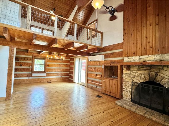 122 Briar Forest DR, Bastrop, TX 78602