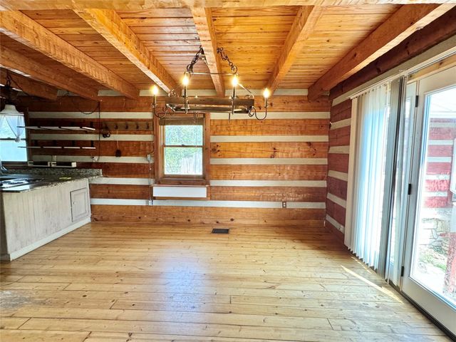 122 Briar Forest DR, Bastrop, TX 78602