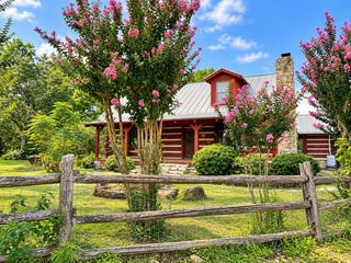 122 Briar Forest DR, Bastrop, TX 78602