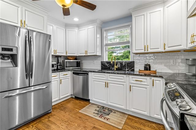 7 Jill Court, East Providence, RI 02915