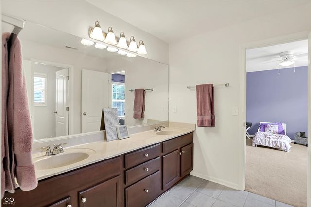 10587 Proposal Pointe Way, Fishers, IN 46040