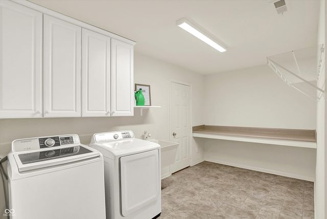 10587 Proposal Pointe Way, Fishers, IN 46040