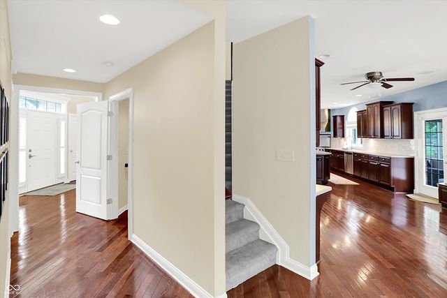 10587 Proposal Pointe Way, Fishers, IN 46040
