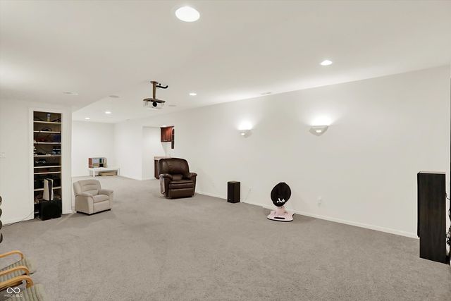 10587 Proposal Pointe Way, Fishers, IN 46040