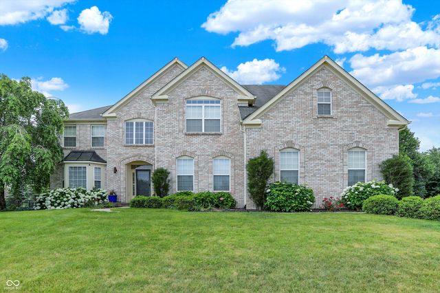 10587 Proposal Pointe Way, Fishers, IN 46040