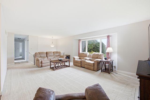 308 Nelson Court, Bolingbrook, IL 60440