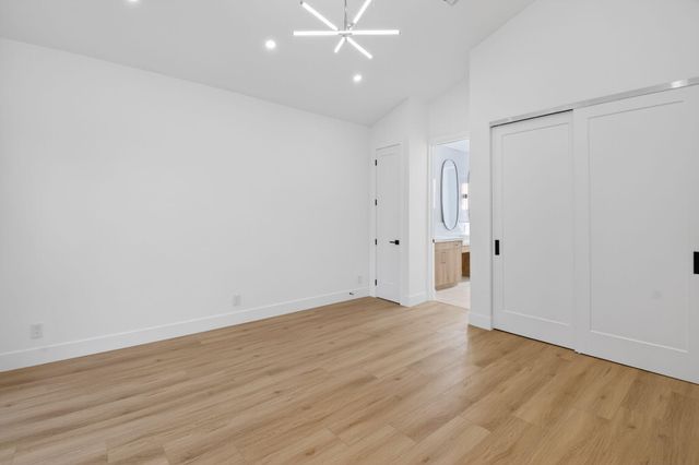 5537 NW 21st Way, Boca Raton, FL 33496