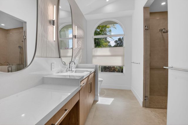 5537 NW 21st Way, Boca Raton, FL 33496