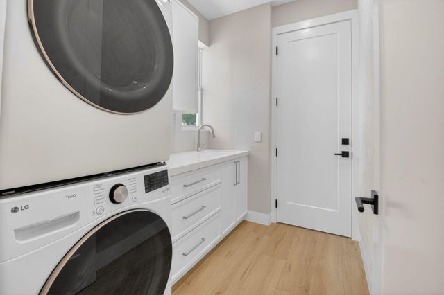 5537 NW 21st Way, Boca Raton, FL 33496