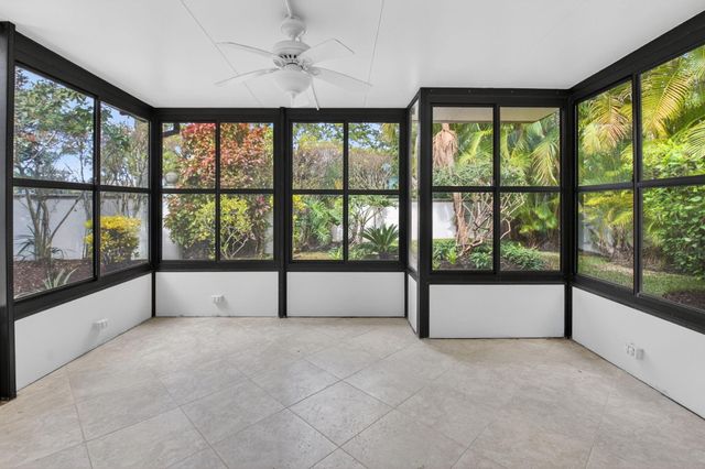 5537 NW 21st Way, Boca Raton, FL 33496