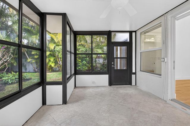 5537 NW 21st Way, Boca Raton, FL 33496