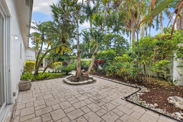 5537 NW 21st Way, Boca Raton, FL 33496