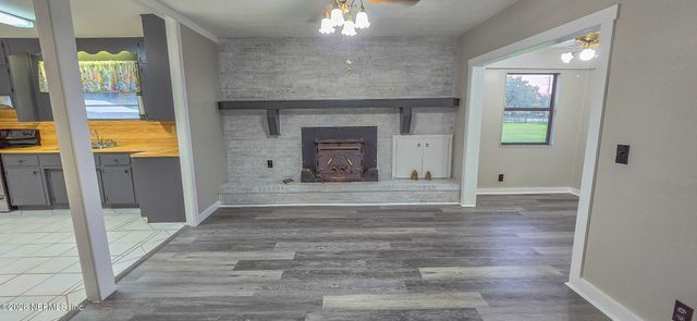 6251 DUNN Avenue, Jacksonville, FL 32218