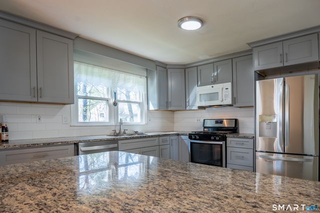115 Hilldale Road, West Hartford, CT 06117