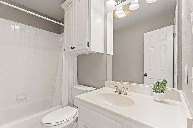 3601 Winners Circle, Edmond, OK 73034