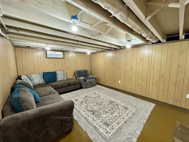 918 GROGNET STREET, Green Bay, WI 54302