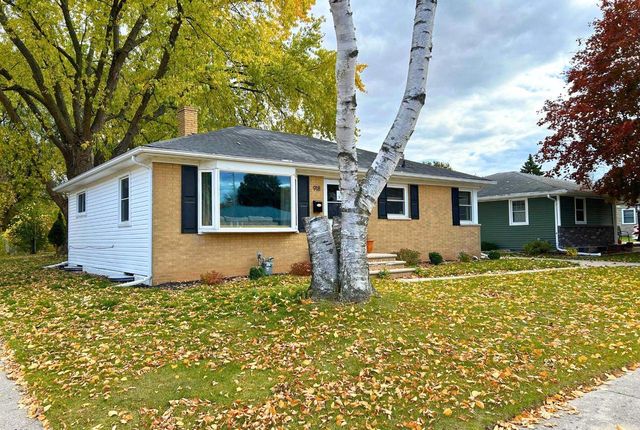 918 GROGNET STREET, Green Bay, WI 54302