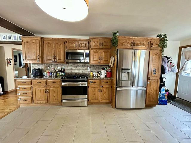 918 GROGNET STREET, Green Bay, WI 54302