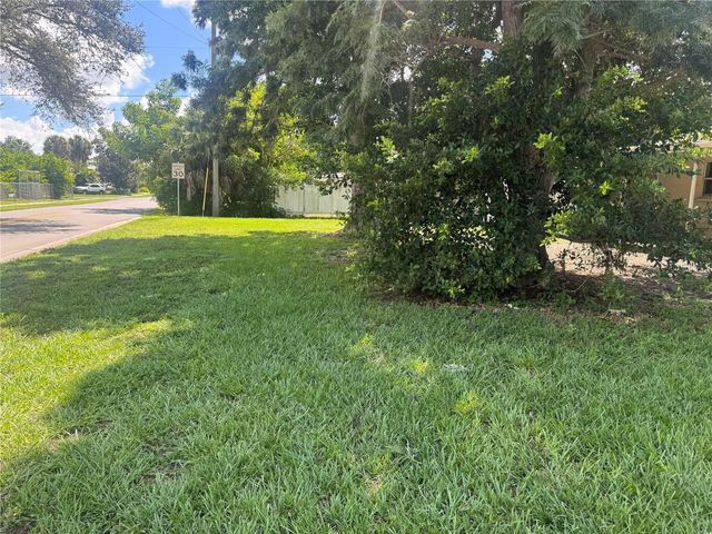 530 BRIARWOOD ROAD, Venice, FL 34293
