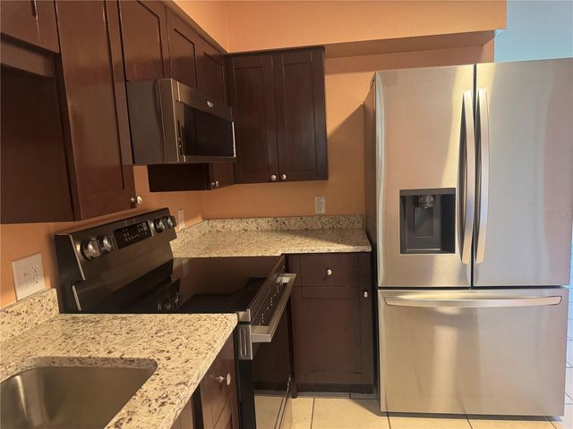 530 BRIARWOOD ROAD, Venice, FL 34293