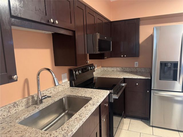 530 BRIARWOOD ROAD, Venice, FL 34293