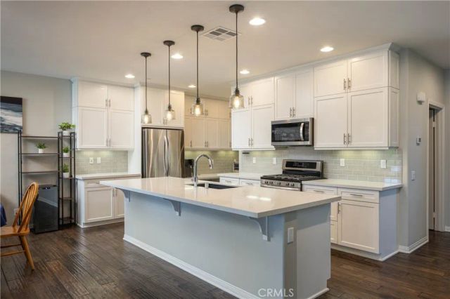 63 Origin, Irvine, CA 92618