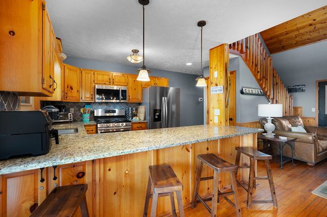 170 Walnut Ridge, Ellijay, GA 30536