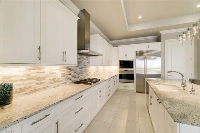 11022 Via Tuscany LN 101, Miromar Lakes, FL 33913