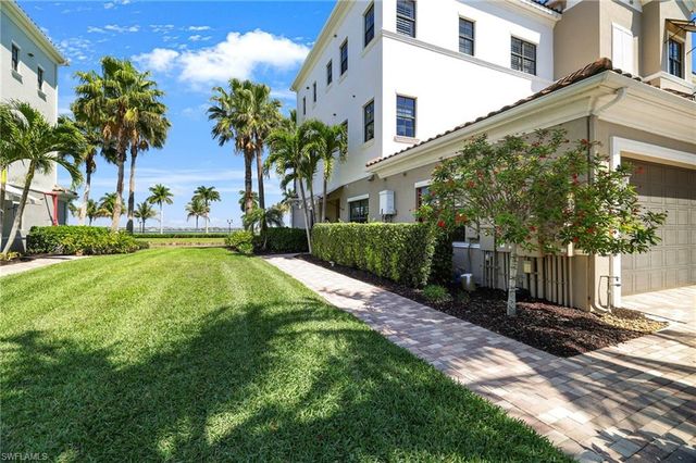 11022 Via Tuscany LN 101, Miromar Lakes, FL 33913