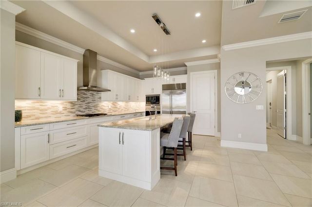 11022 Via Tuscany LN 101, Miromar Lakes, FL 33913